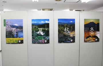 山梨広告賞入賞作品展の様子